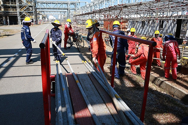 loc hoa dau binh son da san sang cho bao duong tong the nmld dung quat